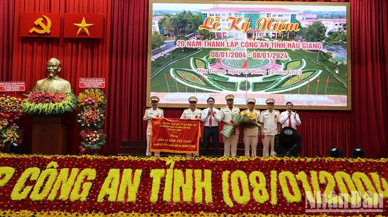 Công an tỉnh Hậu Giang kỷ niệm 20 năm thành lập ảnh 2